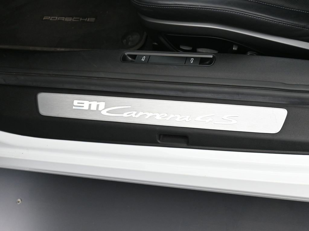 Certified 2020 Porsche 911 Carrera 4S AWD/4WD image 16
