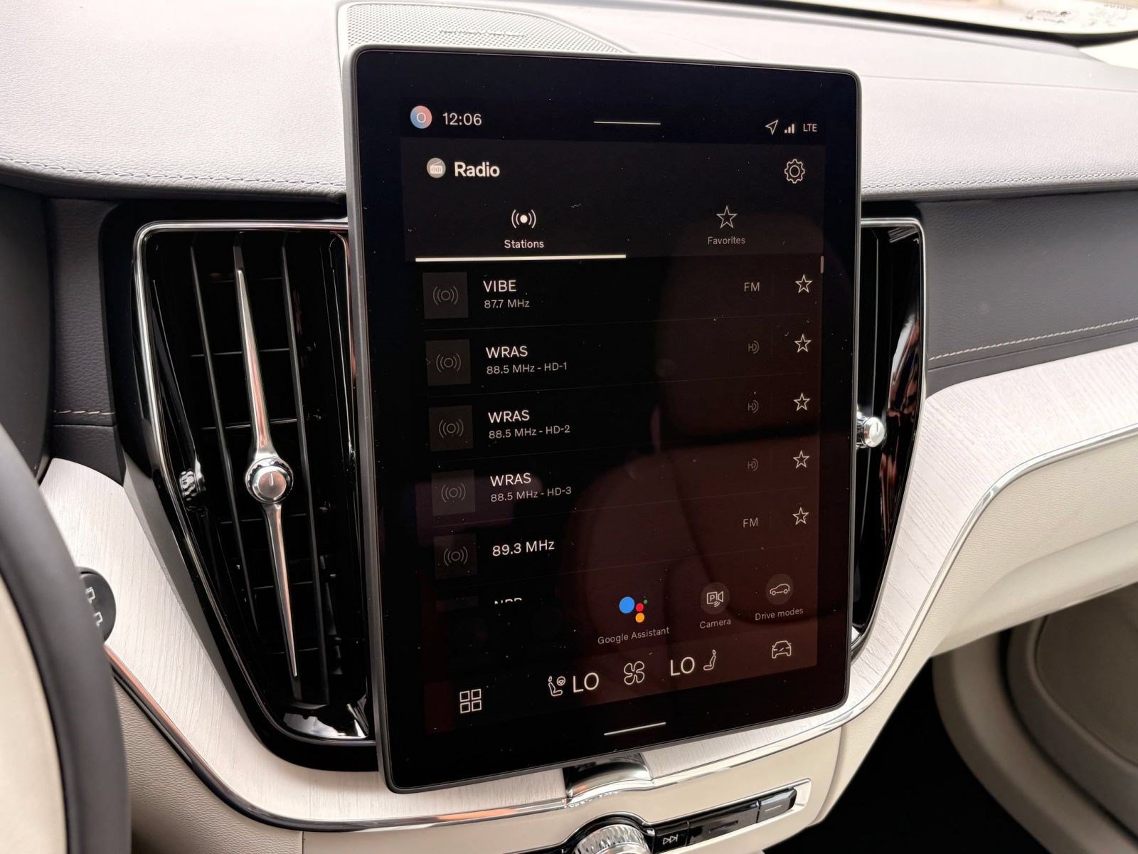 Certified 2026 Volvo XC60 B5 Ultra w/ Climate Package AWD/4WD image 30