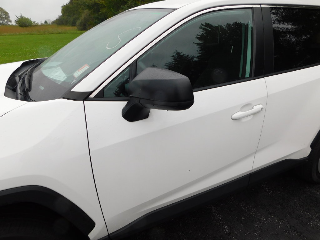 Used 2024 Toyota RAV4 LE AWD/4WD image 11
