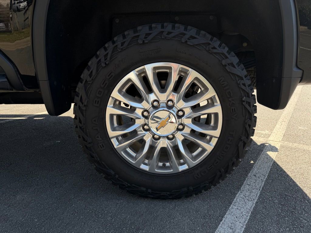 Used 2023 Chevrolet Silverado 3500 High Country image 31