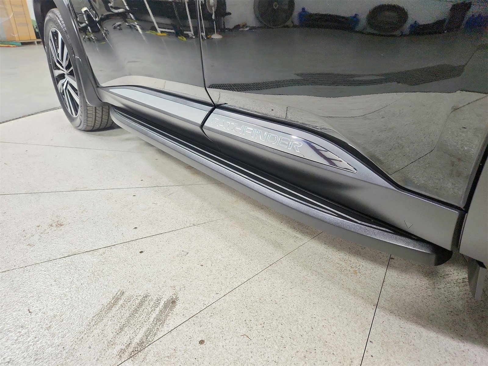 Used 2024 Nissan Pathfinder Platinum w/ Lighting Package (N93) image 50