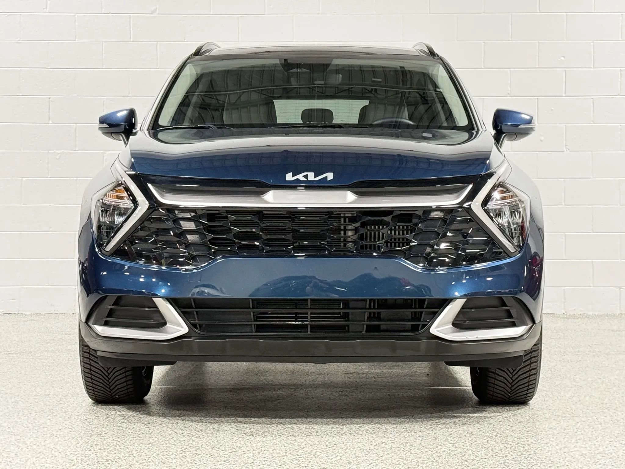 Used 2023 Kia Sportage EX w/ EX Premium Package image 3