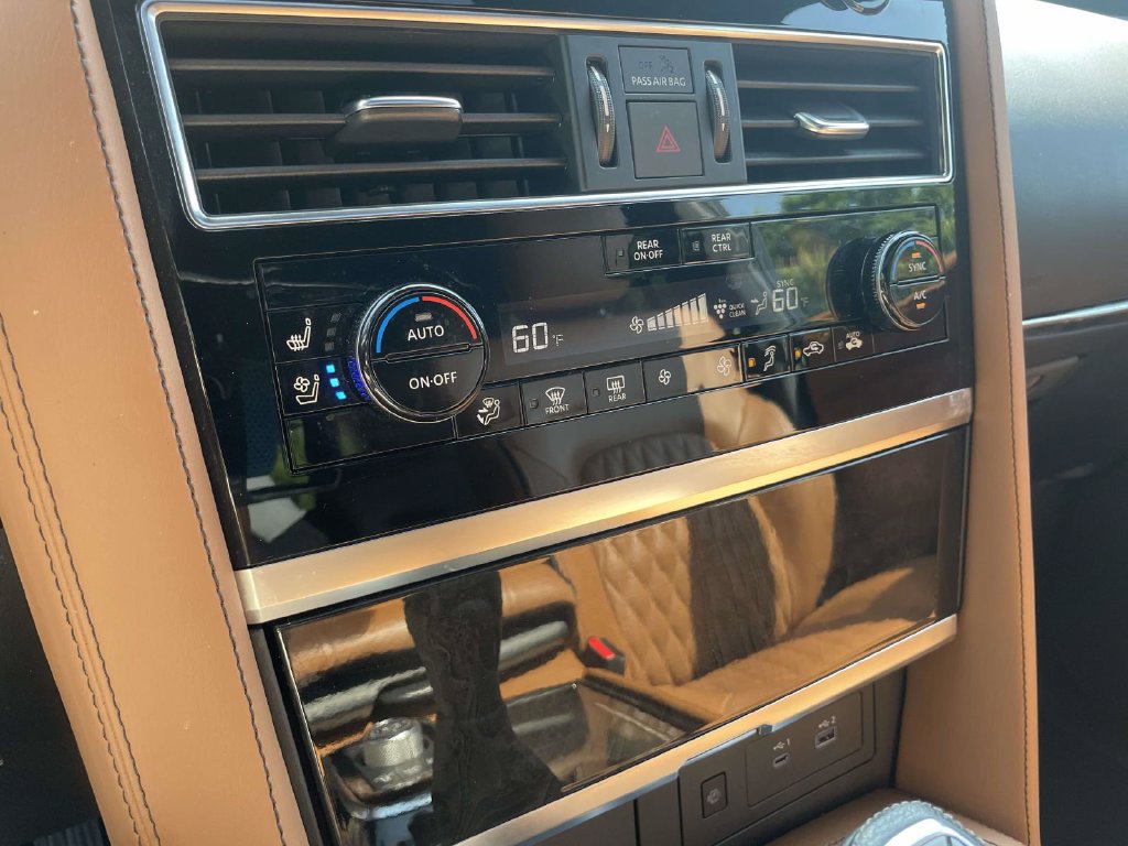 Used 2024 INFINITI QX80 Sensory w/ Cargo Package AWD/4WD image 25