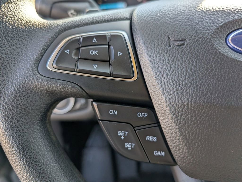 Used 2017 Ford Escape SE image 27