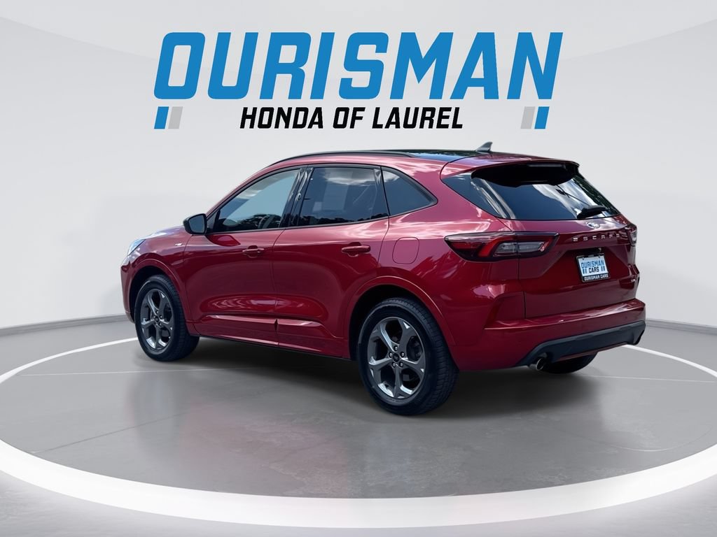 Used 2023 Ford Escape ST-Line w/ Tech Pack #1 AWD/4WD image 6