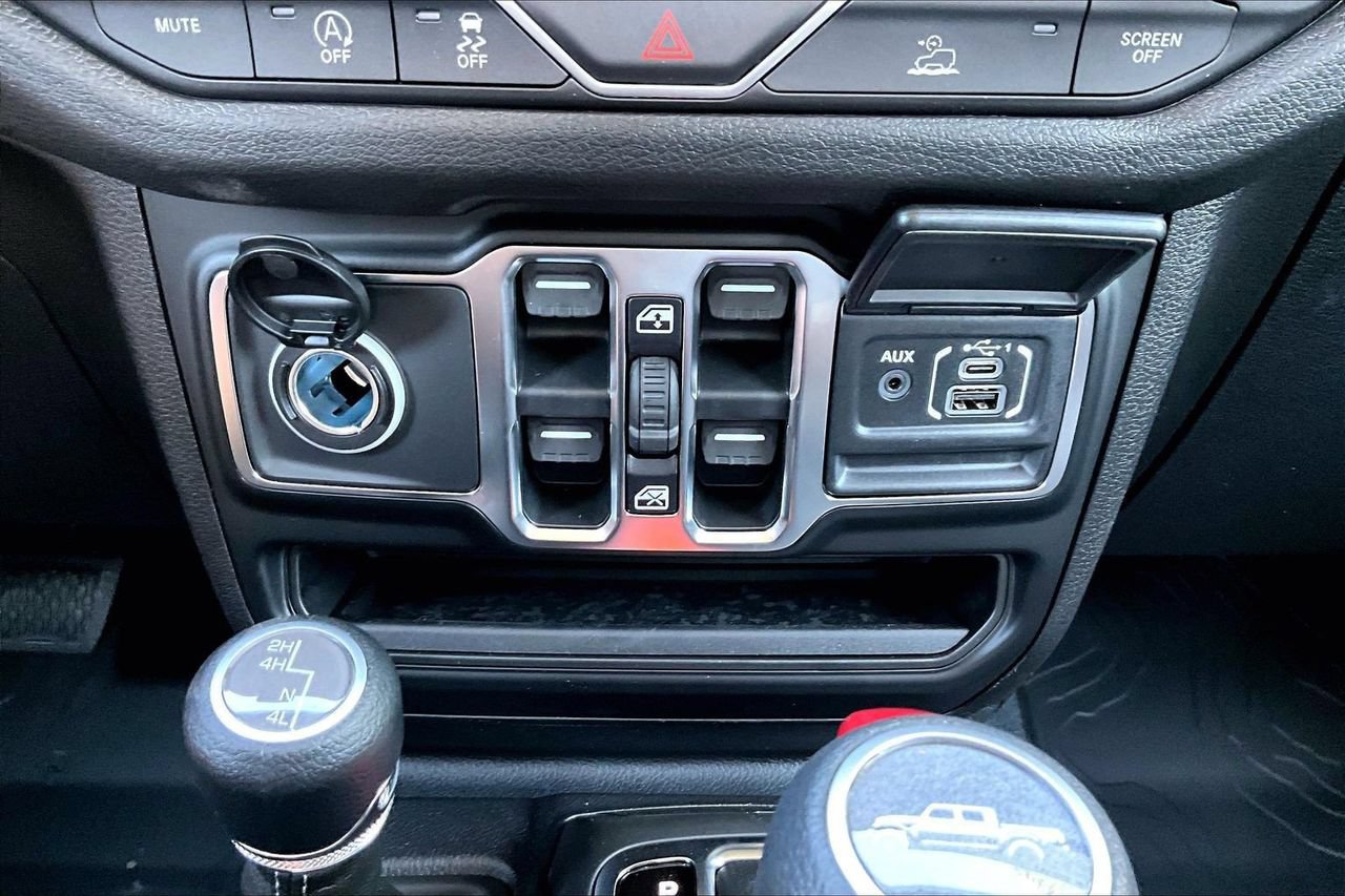 New 2026 Jeep Gladiator Sport AWD/4WD image 16