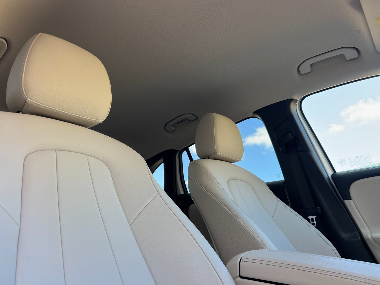 Used 2023 Mercedes-Benz GLA 250 4MATIC image 16