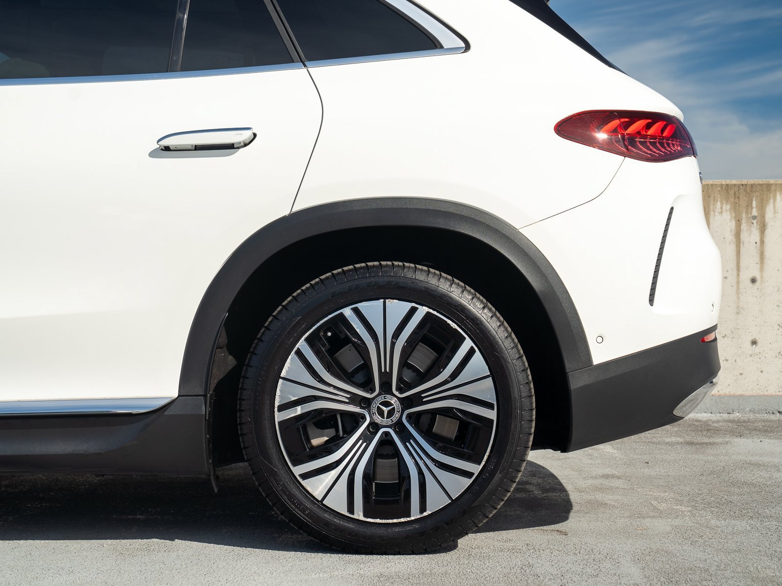 Certified 2023 Mercedes-Benz EQE 350+ 4MATIC SUV image 14