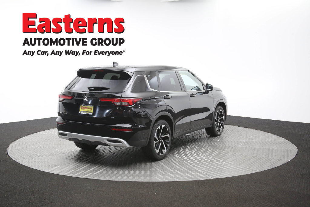 Used 2024 Mitsubishi Outlander SE FWD image 43