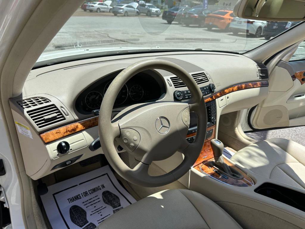 Used 2006 Mercedes-Benz E 350 Sedan image 29