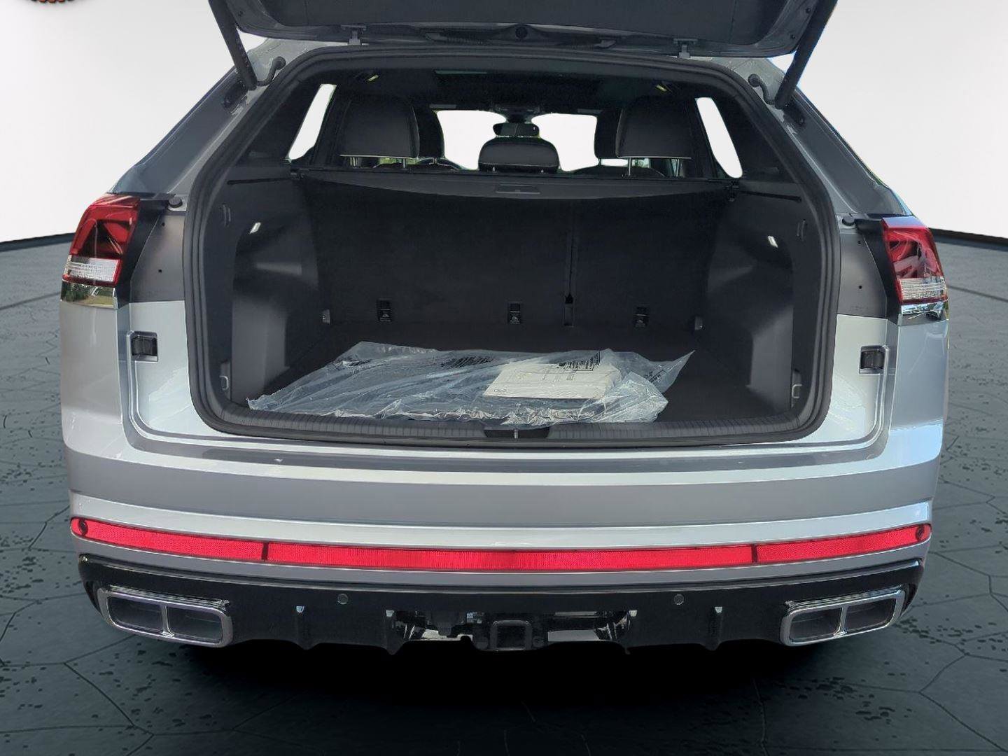 New 2026 Volkswagen Atlas Cross Sport SEL Premium R-Line image 10