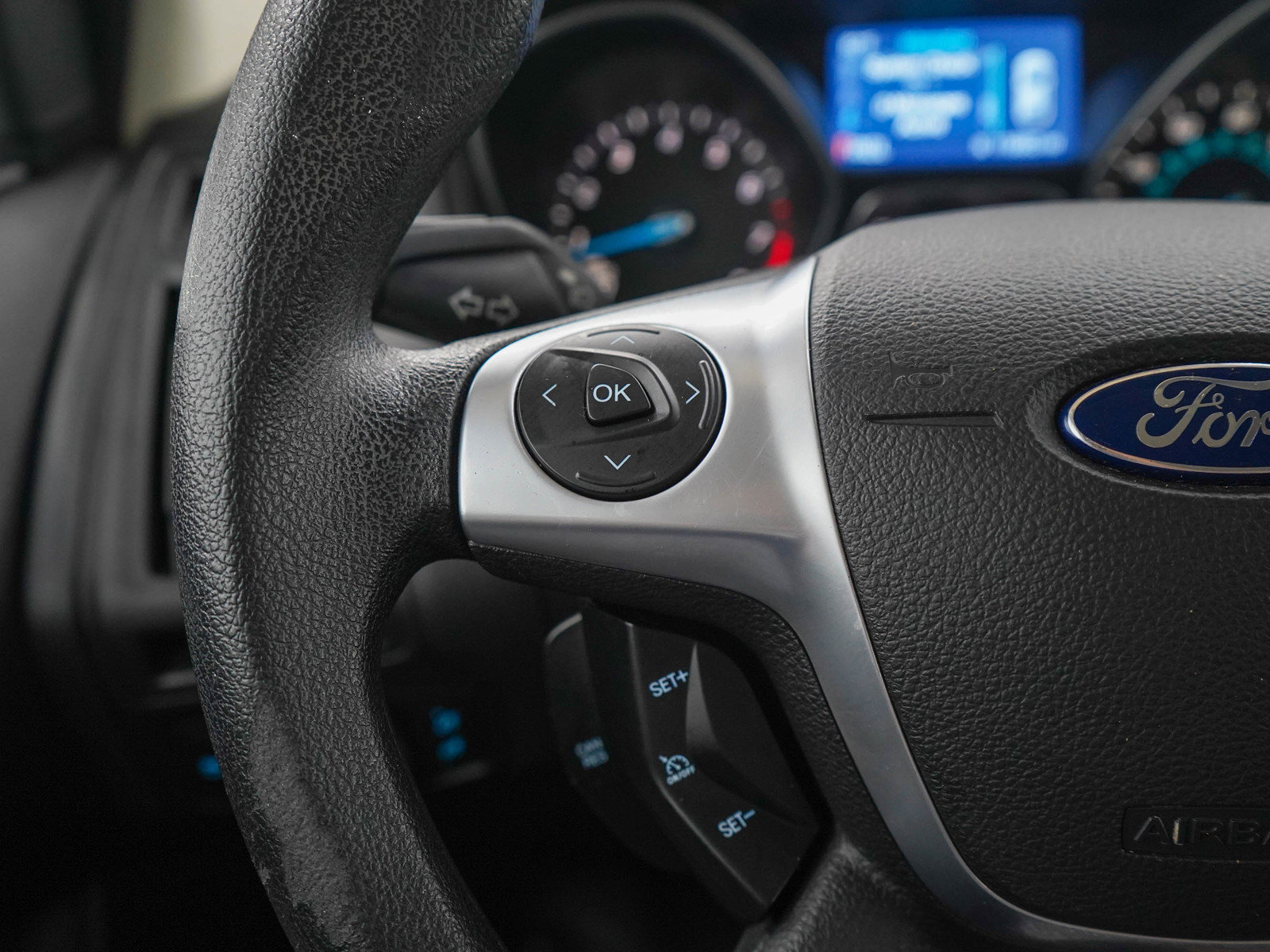 Used 2014 Ford Focus SE FWD image 23