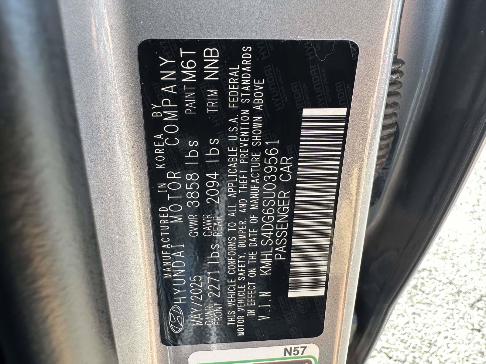 Used 2025 Hyundai Elantra SEL FWD image 38