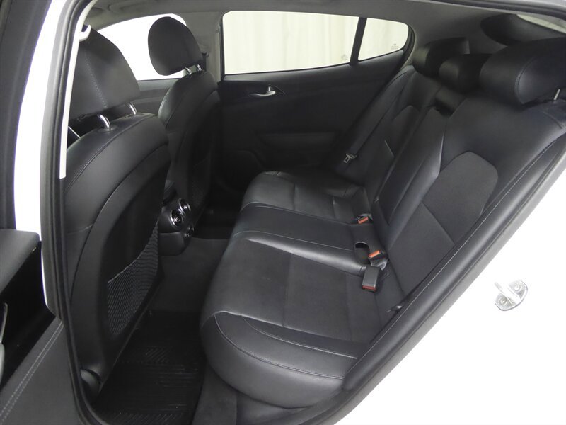 Used 2019 Kia Stinger RWD image 28