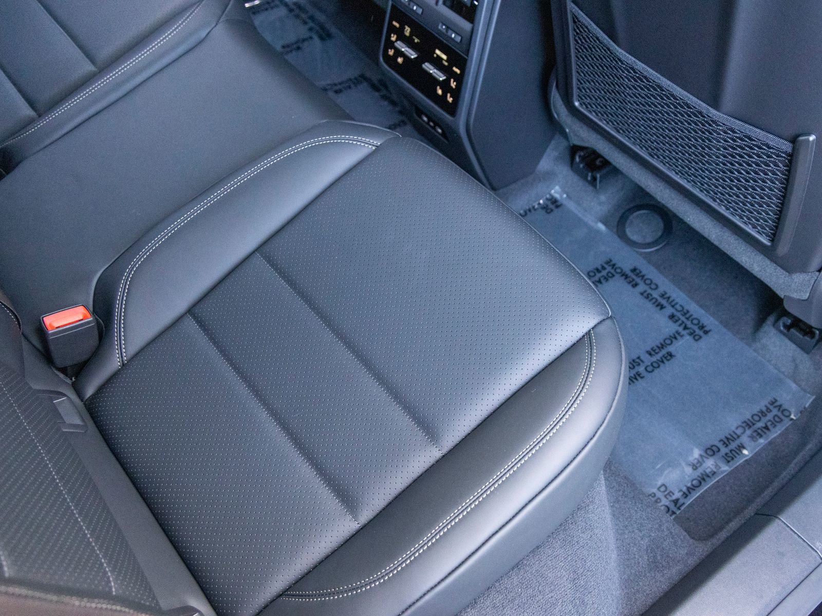 New 2026 Porsche Macan Turbo Electric image 49