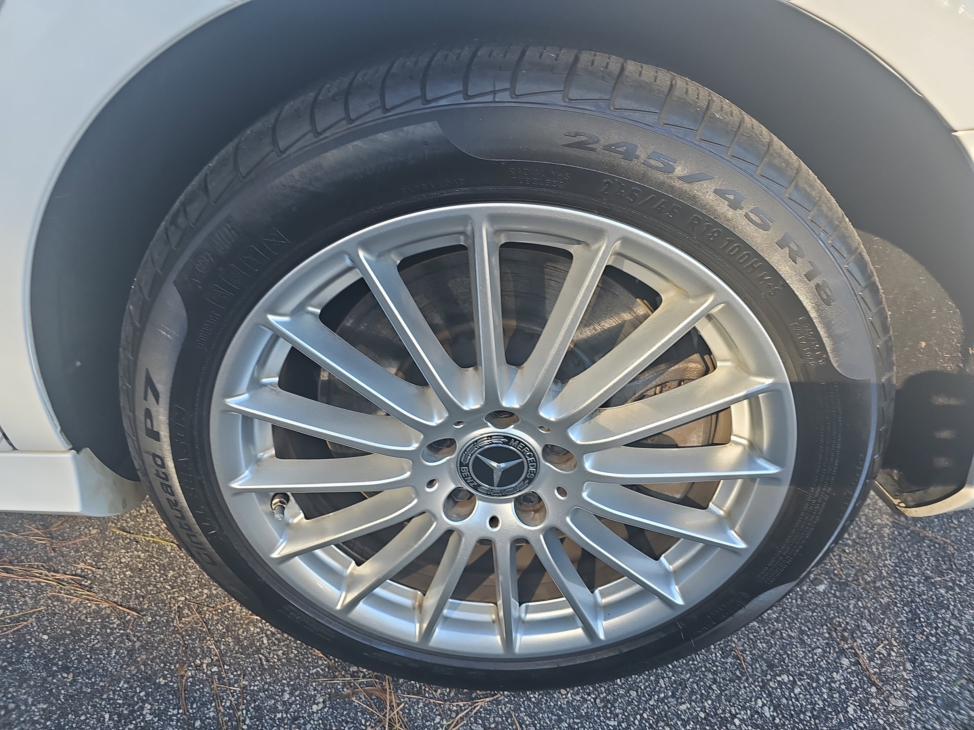 Certified 2022 Mercedes-Benz E 450 4MATIC Sedan image 35