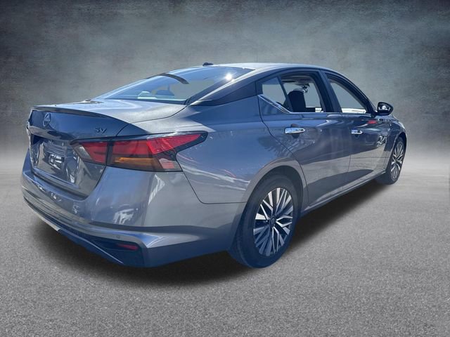 Used 2024 Nissan Altima 2.5 SV image 10