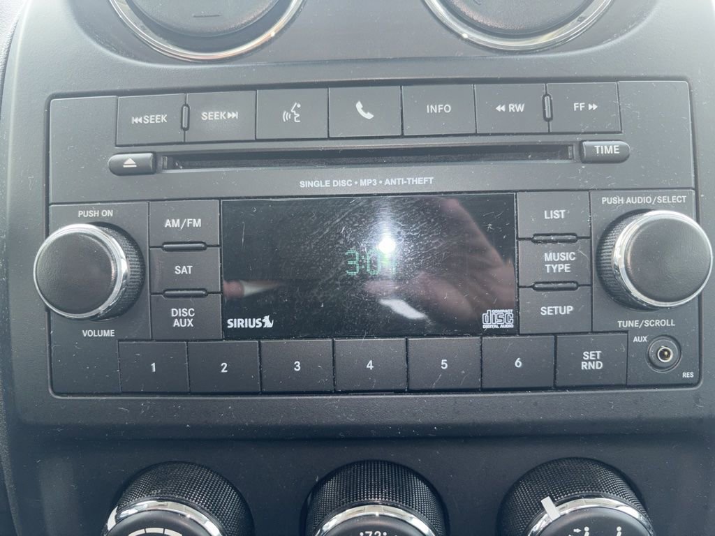 Used 2016 Jeep Patriot High Altitude FWD image 17