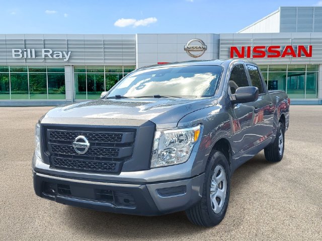 Used 2022 Nissan Titan S RWD image 2