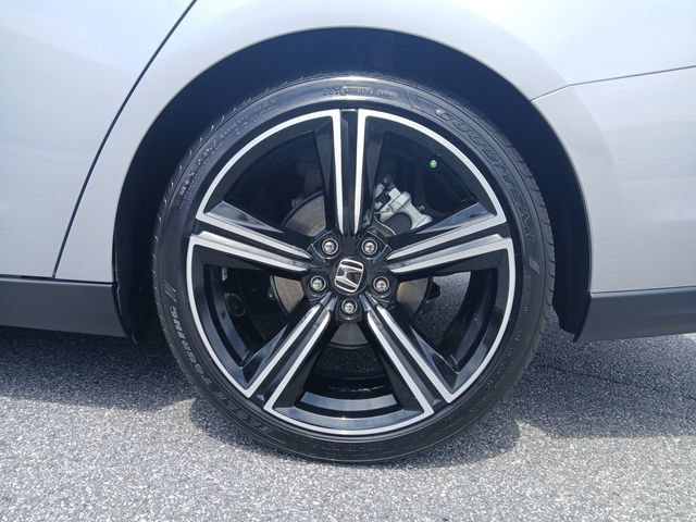 Certified 2025 Honda Accord Sport image 7