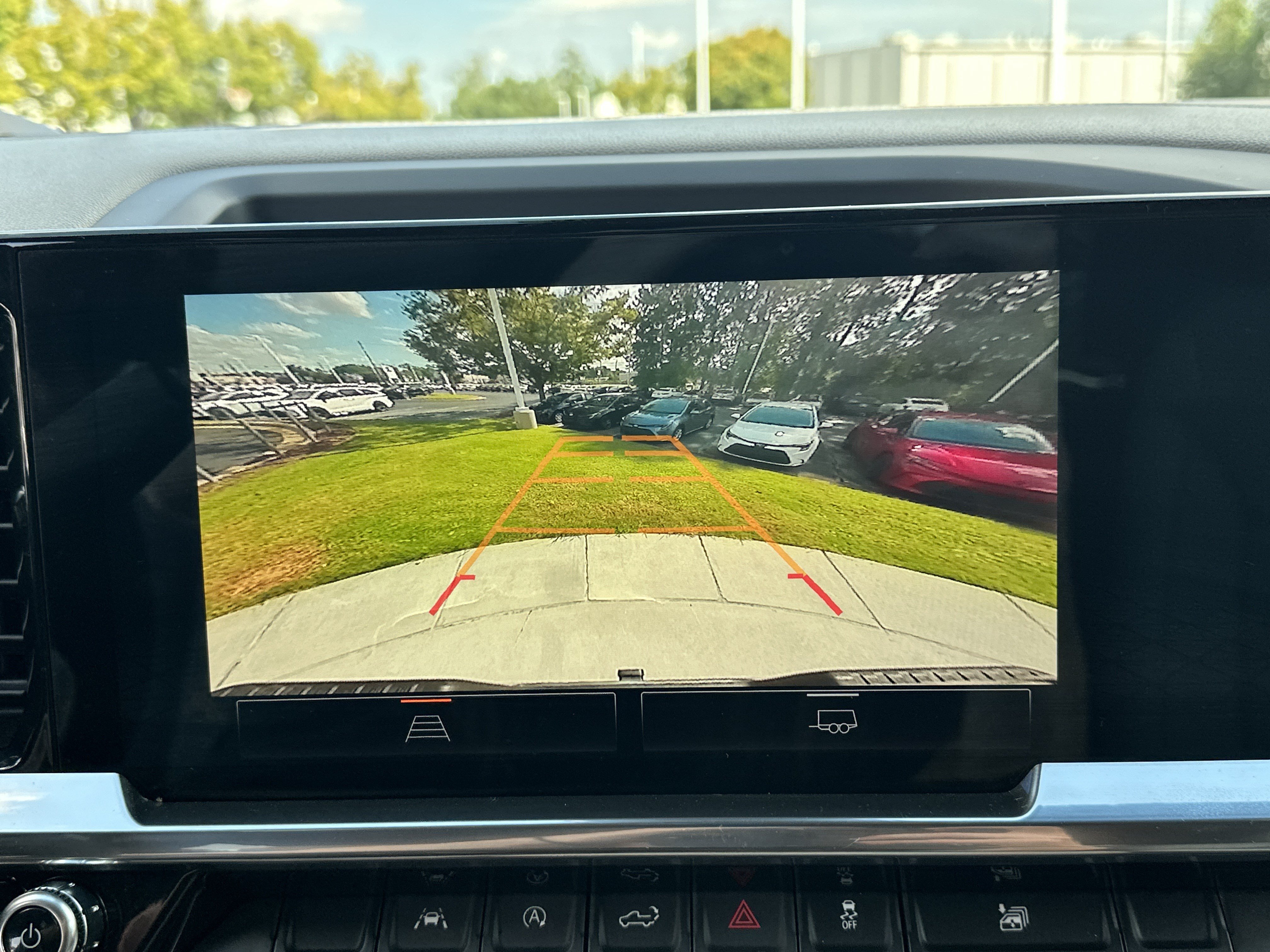 Used 2022 GMC Sierra 1500 SLE AWD/4WD image 25