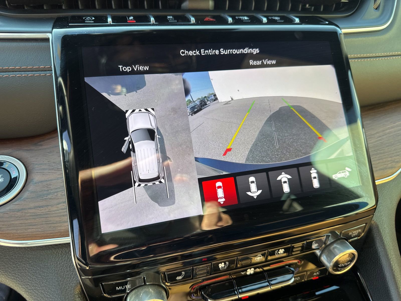 Used 2024 Jeep Grand Cherokee L Summit w/ Advanced Protech Group IV image 28