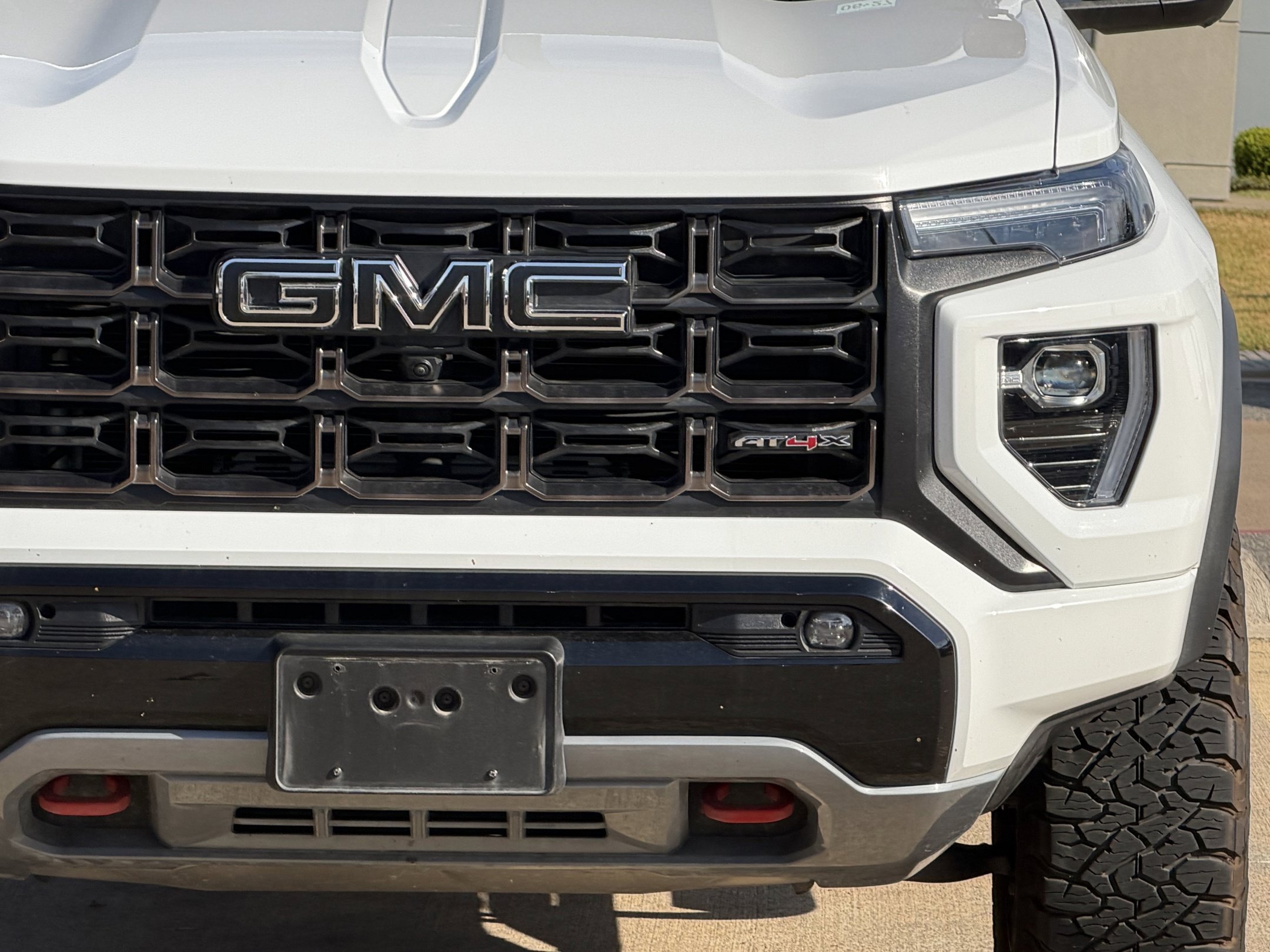 Used 2023 GMC Canyon AT4X AWD/4WD image 10