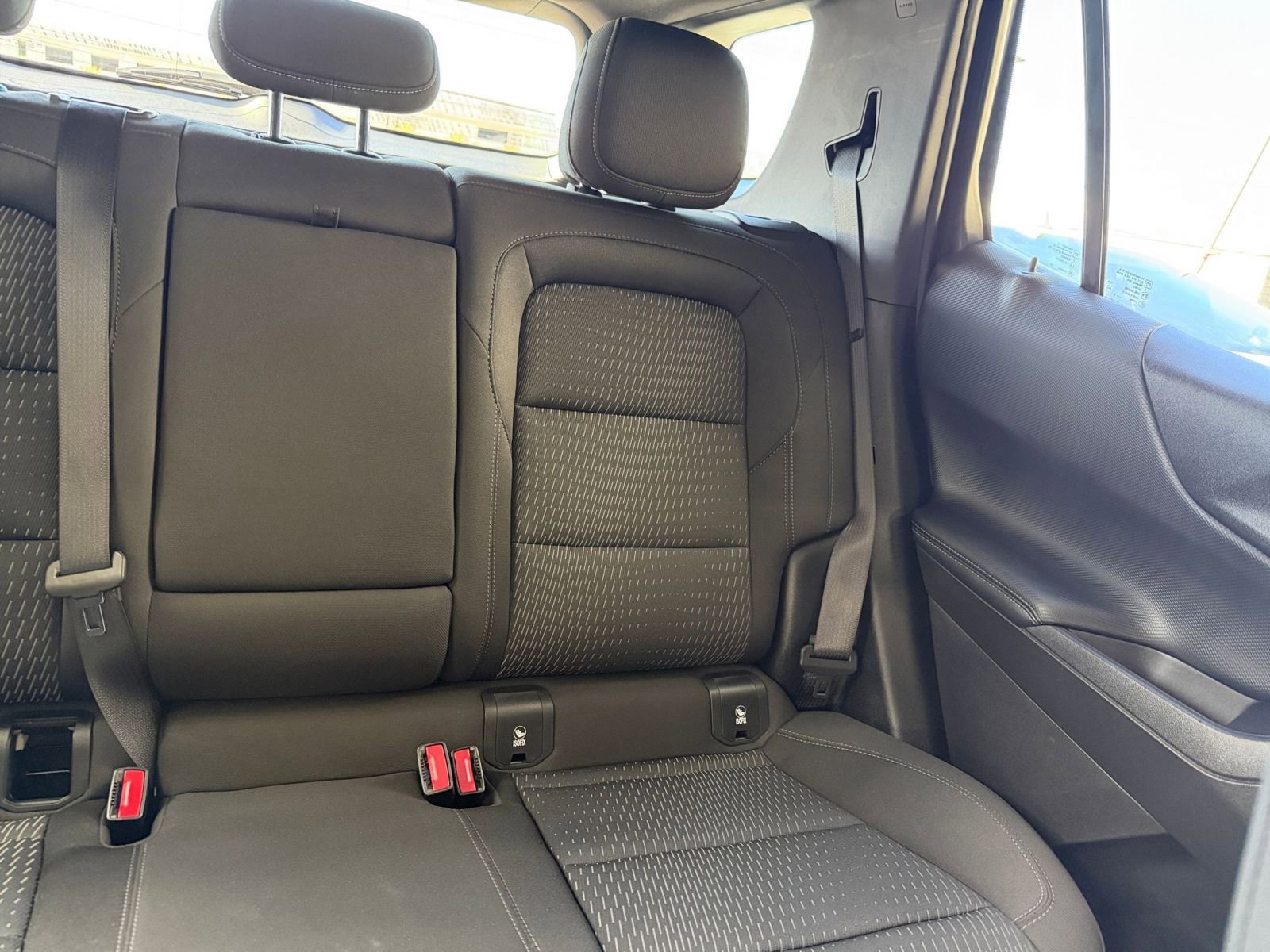 Used 2025 Chevrolet Equinox LT image 36