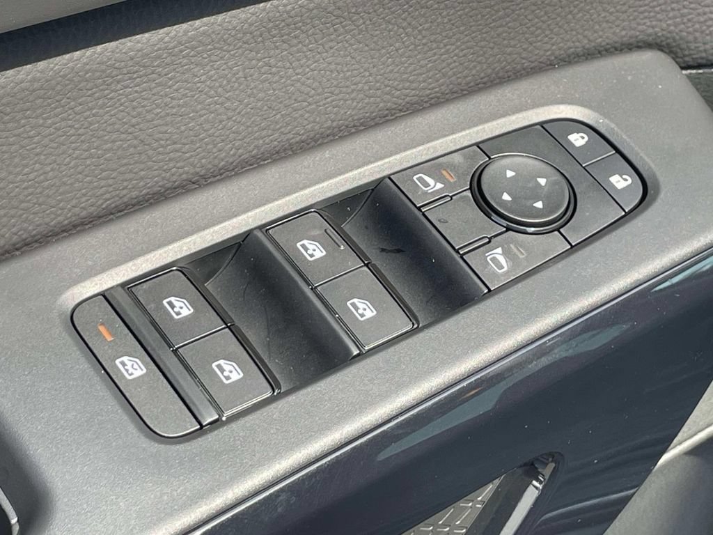 New 2026 Nissan Pathfinder SV AWD/4WD image 19