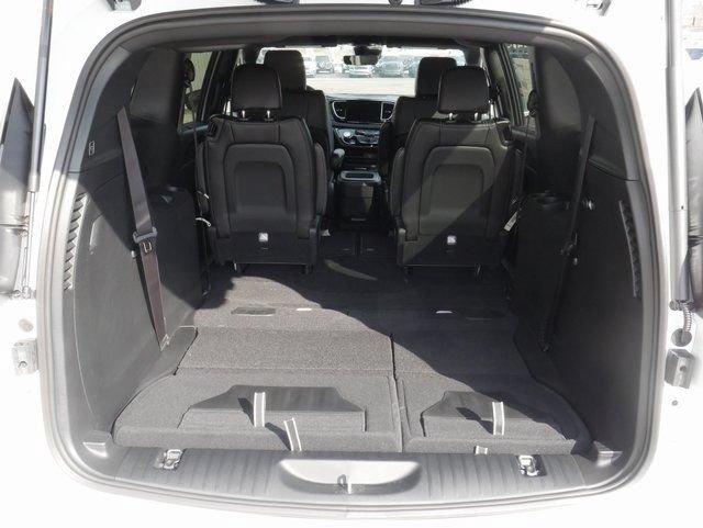 New 2026 Chrysler Voyager LX FWD image 8