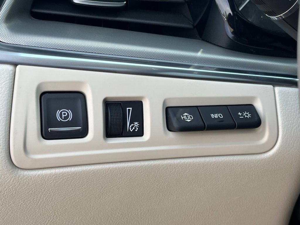 New 2026 Cadillac XT5 Premium Luxury w/ Driver Assist Package AWD/4WD image 28