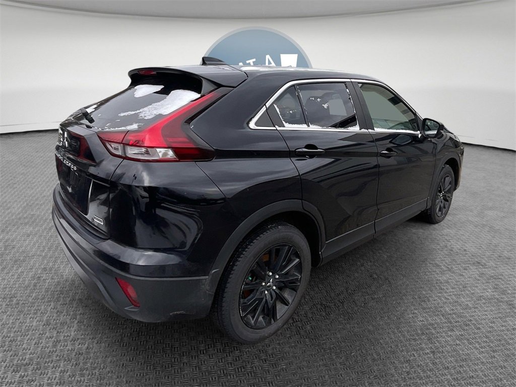 Used 2023 Mitsubishi Eclipse Cross LE image 3