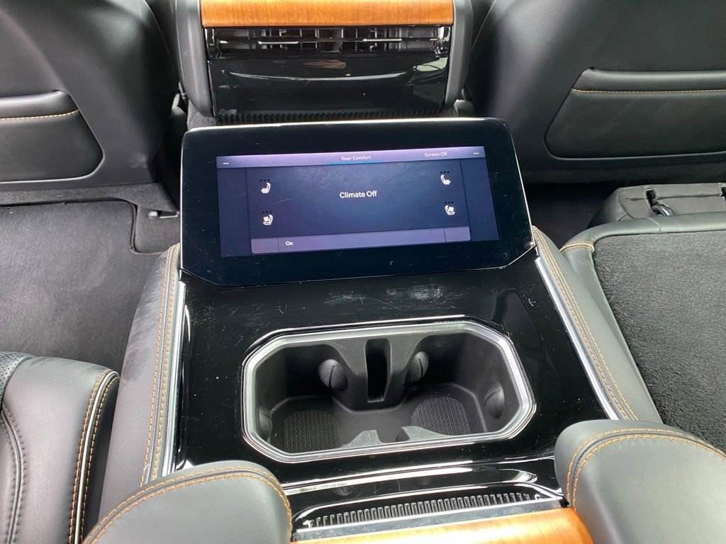 Used 2024 Jeep Grand Wagoneer L Series III image 33