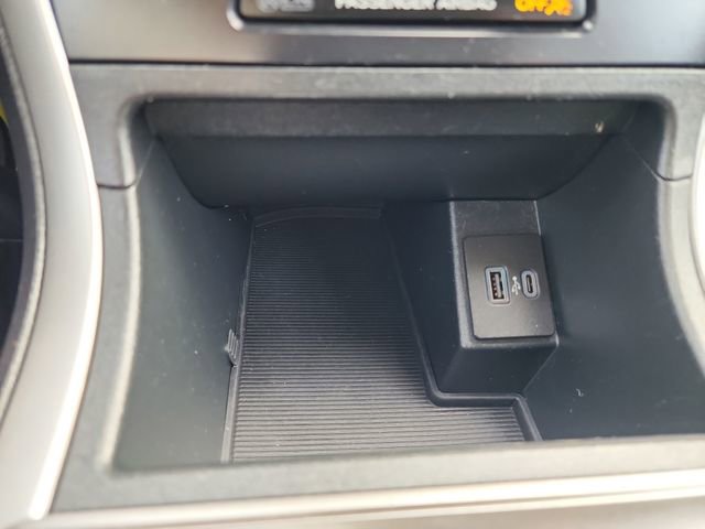 Used 2024 Ford Edge SEL image 26