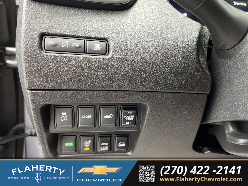Used 2015 Nissan Rogue SL w/ SL Premium Package AWD/4WD image 23