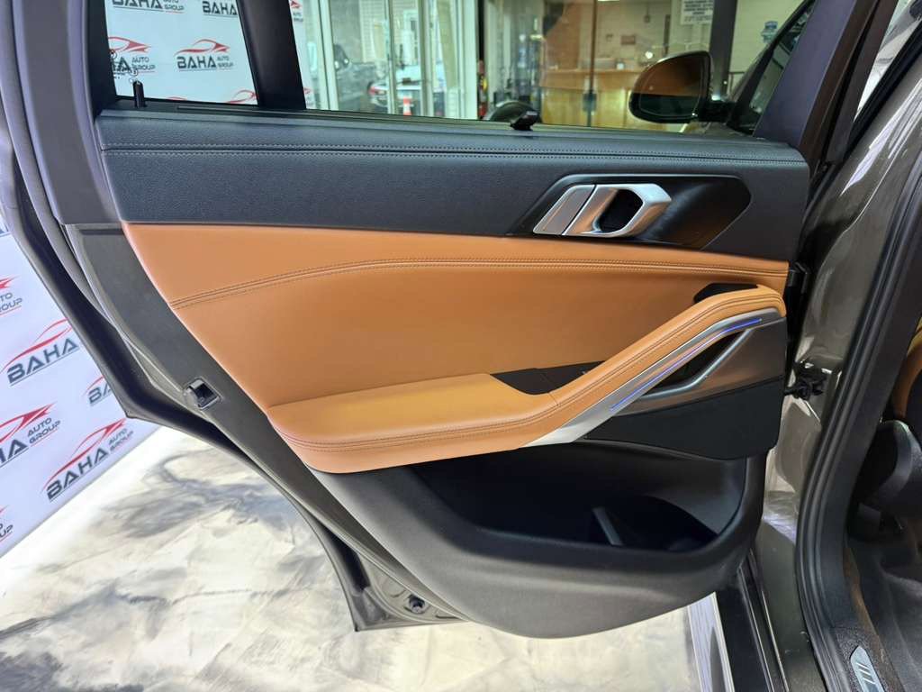 Used 2023 BMW X6 xDrive40i w/ M Sport Package image 36