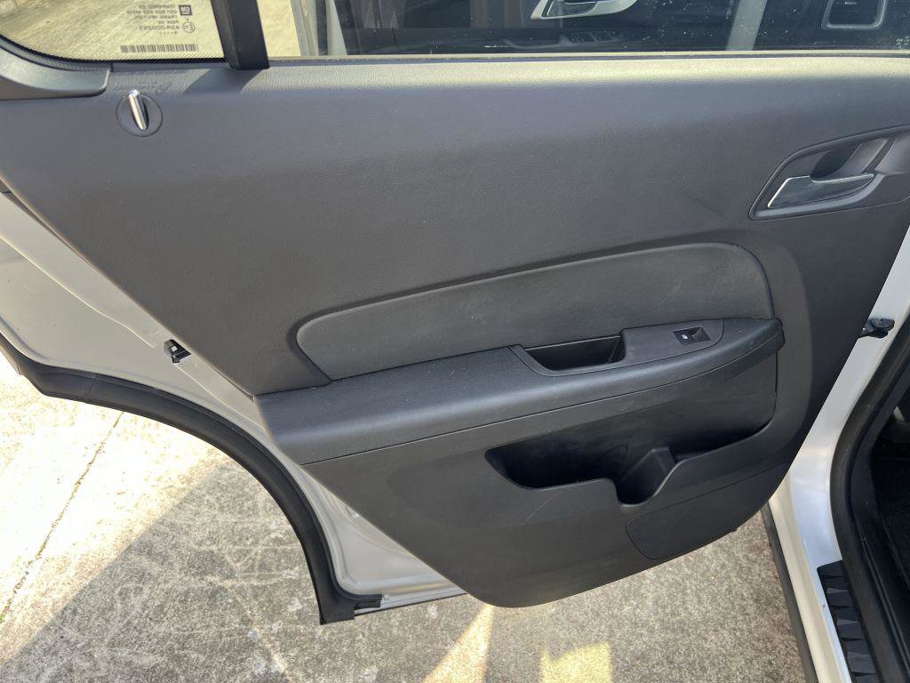 Used 2010 Chevrolet Equinox LTZ image 23