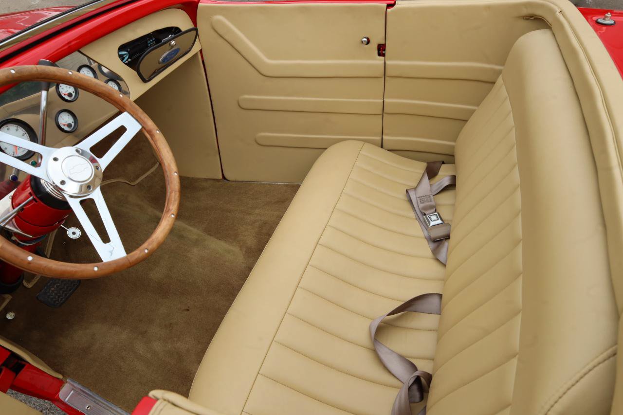 Used 1990 Chevrolet Corvette Coupe RWD image 5