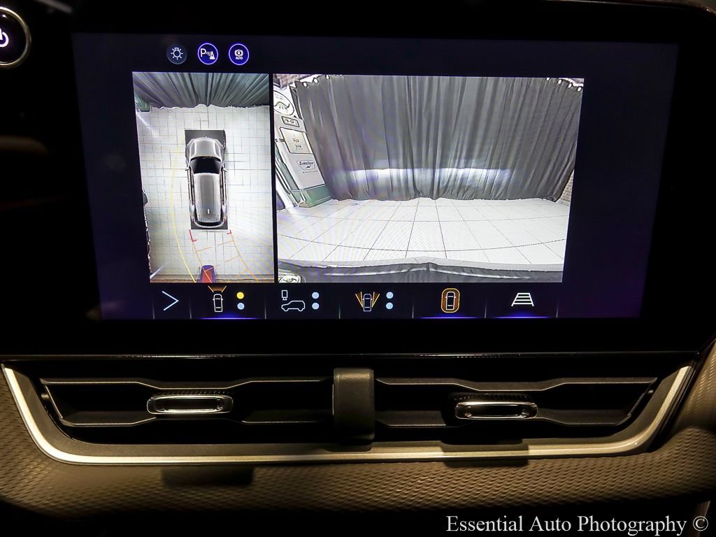 New 2027 Chevrolet Equinox LT w/ Convenience Package II FWD image 18
