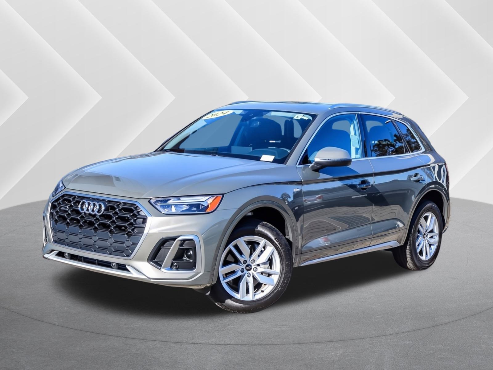 Used 2024 Audi Q5 2.0T Premium image 1