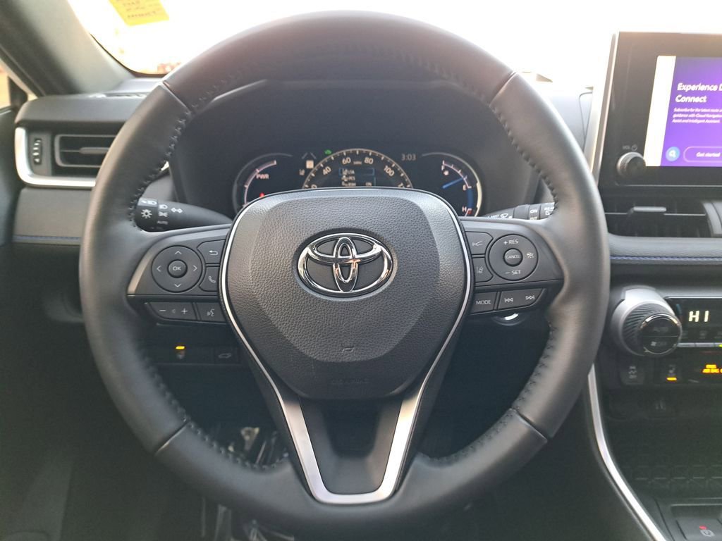 Used 2023 Toyota RAV4 SE image 19