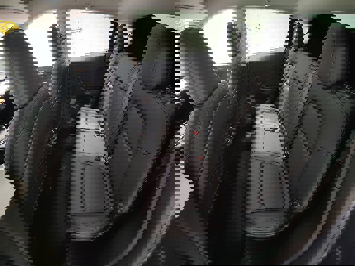 Used 2023 Tesla Model Y Long Range image 40