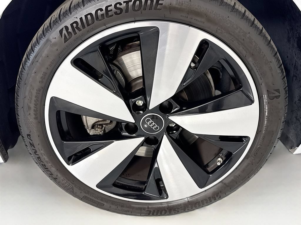 Used 2025 Audi A5 2.0T Prestige AWD/4WD image 32
