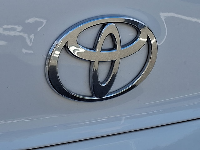 Used 2025 Toyota Camry LE FWD image 28