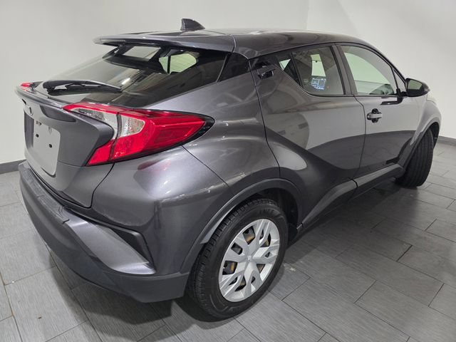 Used 2021 Toyota C-HR LE FWD image 5