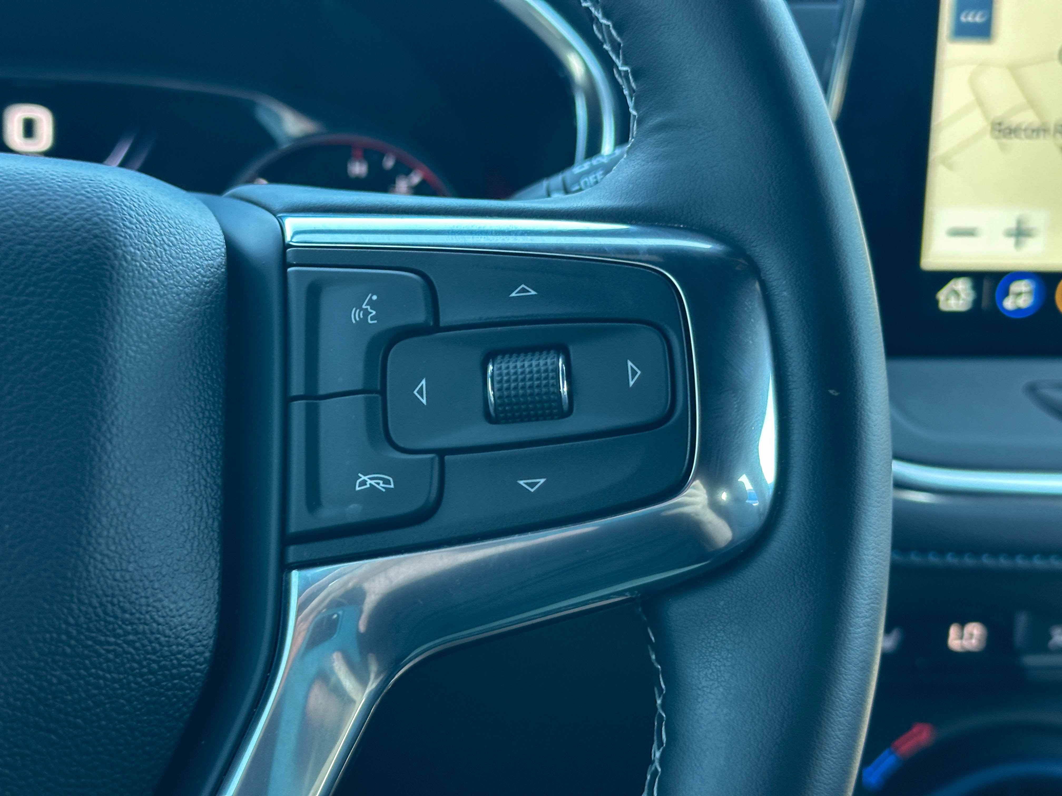 Used 2024 Chevrolet Blazer RS w/ Enhanced Convenience Package FWD image 30