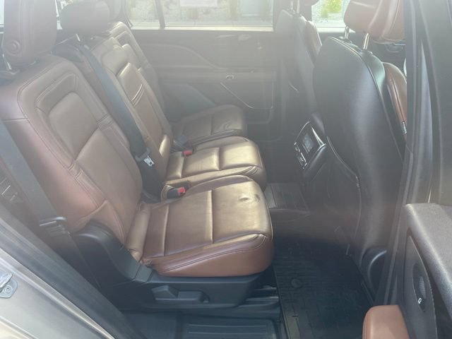 Used 2020 Lincoln Aviator Reserve w/ Equipment Group 201A AWD/4WD image 21
