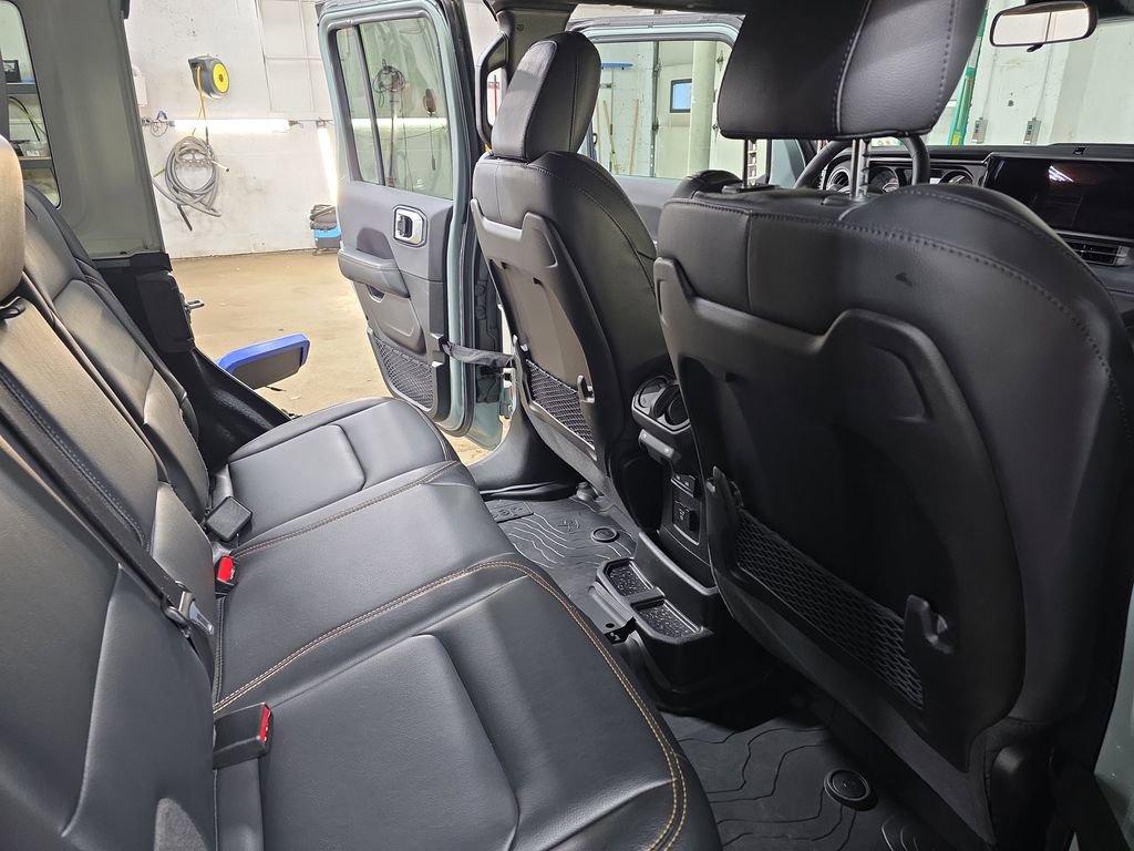 Used 2024 Jeep Wrangler Sahara w/ Safety Group image 11