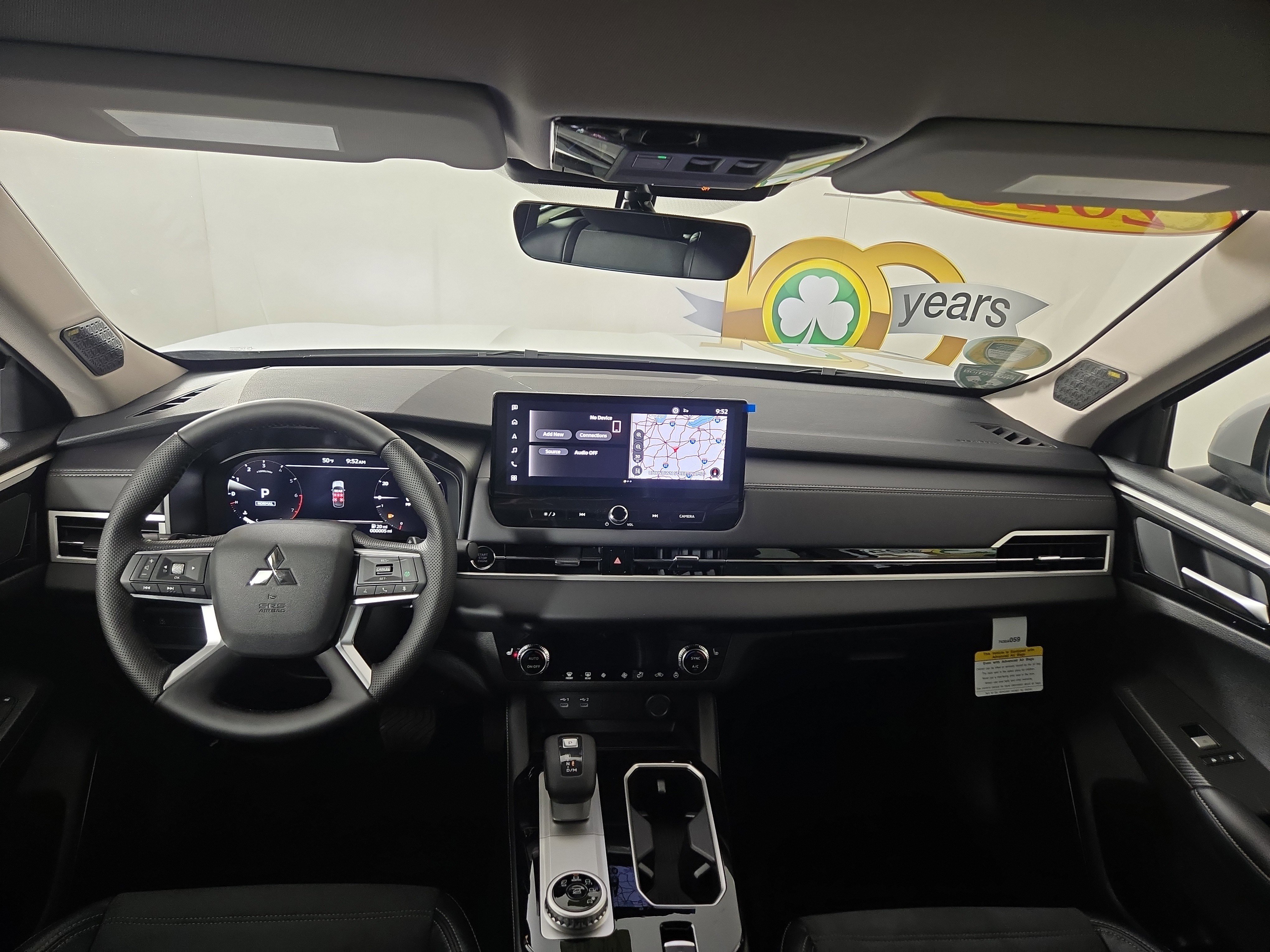 New 2026 Mitsubishi Outlander SE FWD image 13