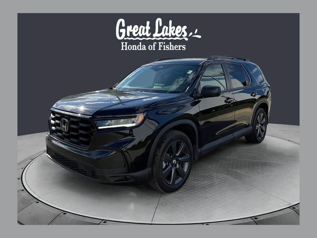 Used 2025 Honda Pilot Sport image 1